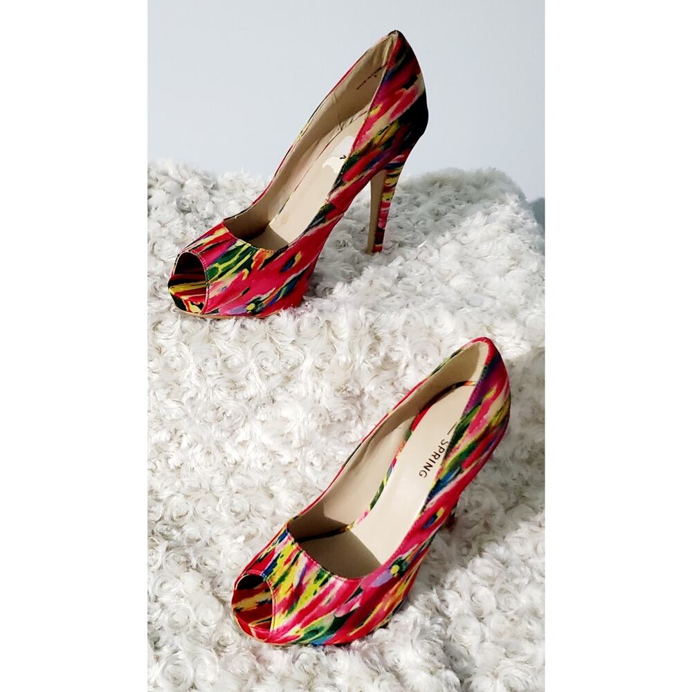 😺 Call it Spring Womens Neon Stiletto peep toe Heels Size 6 80s Madonna Art